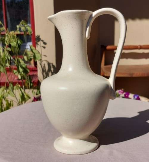 BEAUTIFULLY WHITE SPECKLED CERAMIC VASE MUG PITCHER WITH STYLISH HANDLE