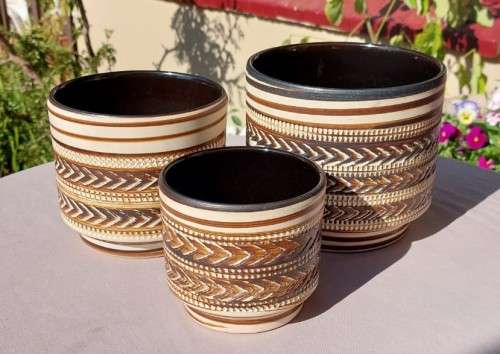BEAUTIFULL TRIO OF HANDMADE GERMANY CERAMIC POTS  WELL MADE