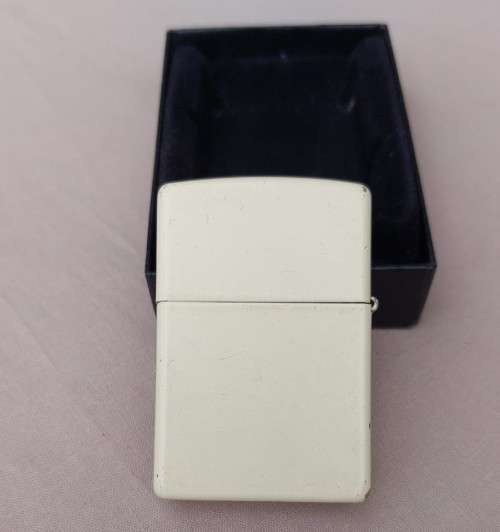ZIPPO EVIL CLOWN WHITE CREAM MATT WINDPROOF LIGHTER FROM FEB 2008