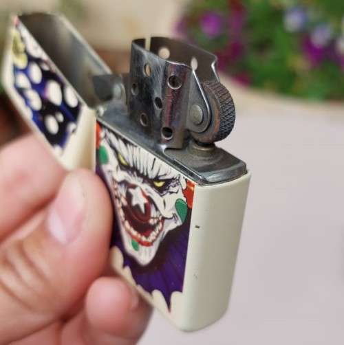 ZIPPO EVIL CLOWN WHITE CREAM MATT WINDPROOF LIGHTER FROM FEB 2008