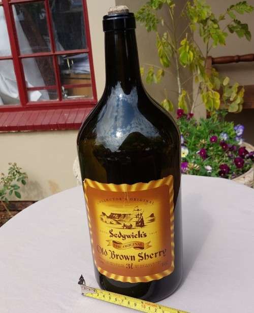 VINTAGE OLD BROWN SHERRY COLLECTORS 3L BROWN AMBER BOTTLE - EMPTY