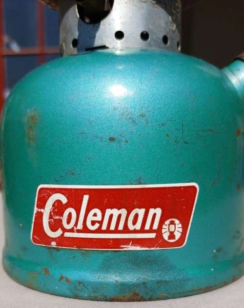 RARE COLEMAN 241G 1967 SINGLE MANTLE PARAFFIN PRESSURE LANTERN SEAFOAM GREEN JUDGED WORKING