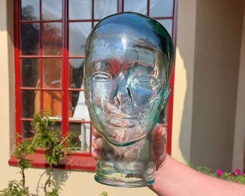 CREEPY LIFE SIZED 28CM HIGH TINTED GREEN GLASS HUMAN MANNEQUIN HEAD  AN UNIQUE ITEM