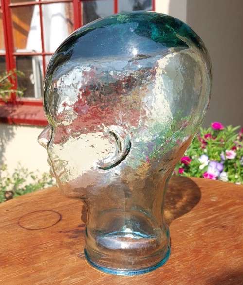 CREEPY LIFE SIZED 28CM HIGH TINTED GREEN GLASS HUMAN MANNEQUIN HEAD  AN UNIQUE ITEM