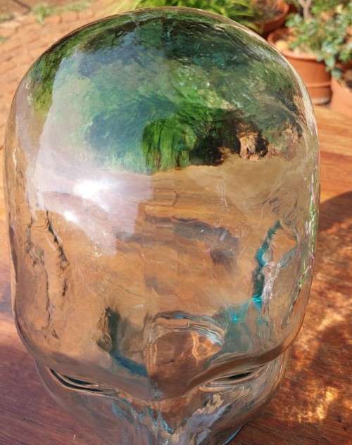 CREEPY LIFE SIZED 28CM HIGH TINTED GREEN GLASS HUMAN MANNEQUIN HEAD  AN UNIQUE ITEM