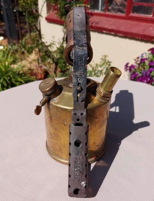 BURMOS BRASS BLOWTORCH VINTAGE PARAFFIN 2 PINT (about 1L) CAPACITY BY TOWNSON and COXSON ENGLAND