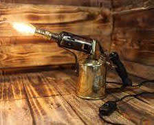BURMOS BRASS BLOWTORCH VINTAGE PARAFFIN 2 PINT (about 1L) CAPACITY BY TOWNSON and COXSON ENGLAND