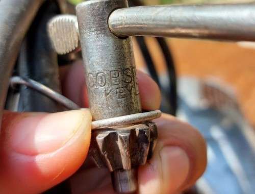 VINTAGE 1950S BLACK AND DECKER HEAVY DUTY DRILL WITH A JACOBS CHUCK AND KEY MADE IN ENGLAND WORKING