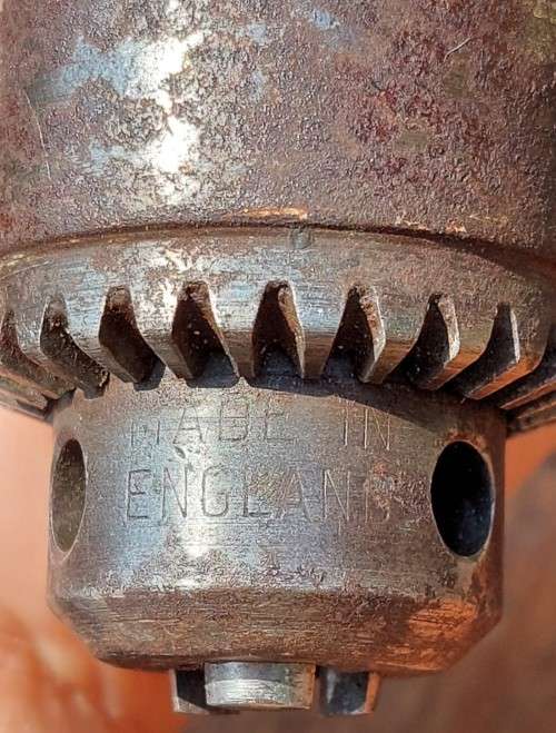 VINTAGE 1950S BLACK AND DECKER HEAVY DUTY DRILL WITH A JACOBS CHUCK AND KEY MADE IN ENGLAND WORKING
