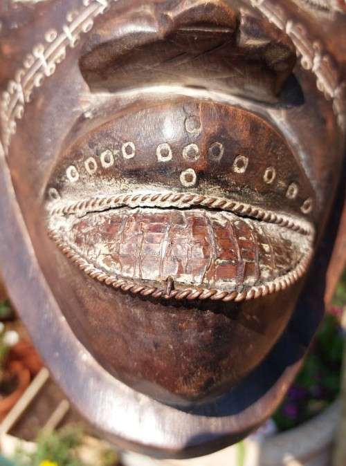 HIGHLY DESIRABLE AFRICAN TIKAR WOODEN MASK HAND CARVED CAMEROON 40CM HIGH