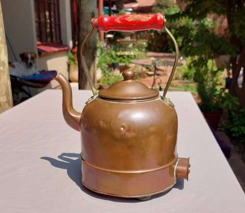 BYGONE ANTIQUE (1891  1920 ERA) DEE MADE IN BRITAIN ELECTRIC COPPER KETTLE