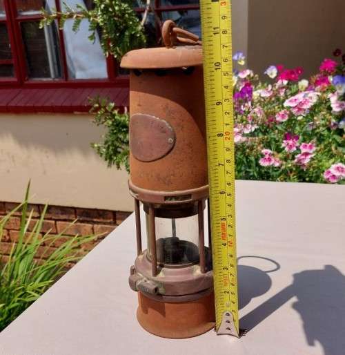 OLD VICTOR KENT WOLF NO 1 MINERS SAFETY LAMP IN WORKING ORDER!