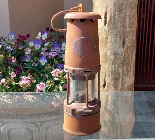 OLD VICTOR KENT WOLF NO 1 MINERS SAFETY LAMP IN WORKING ORDER!