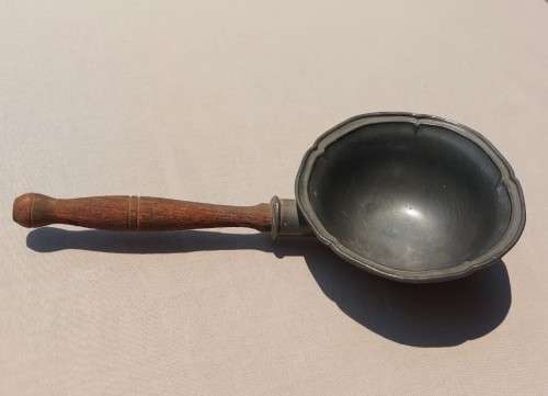 ANTIQUE PEWTER WATER LADDLE OR DIPPER WITH WOODEN HANDLE