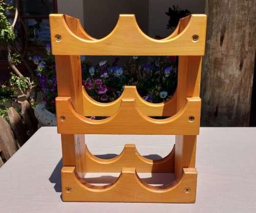 SIX BOTTLE WOOD FORUM SOUTH AFRICAN MADE STAINED PINE WOODRACK