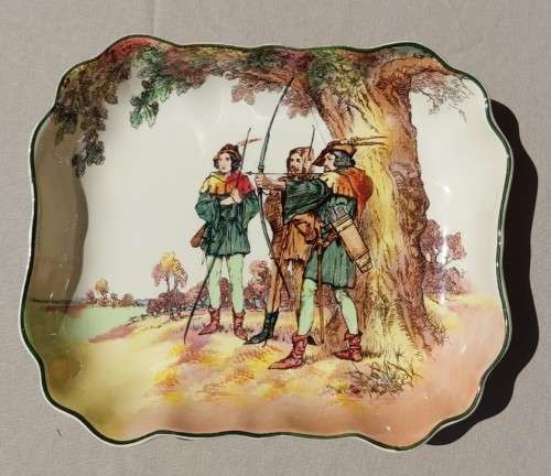 RARE (1914-1967) ROYAL DOULTON ROBIN HOOD UNDER THE GREENWOOD TREE GREEN WAVY EDGE PLATE  D6341