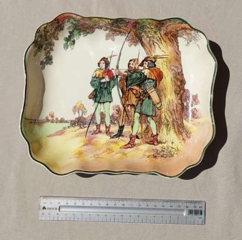 RARE (1914-1967) ROYAL DOULTON ROBIN HOOD UNDER THE GREENWOOD TREE GREEN WAVY EDGE PLATE  D6341