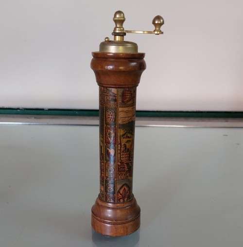 VINTAGE FLORENTIA ITALY MAP WOOD AND BRASS PEPPER GRINDER