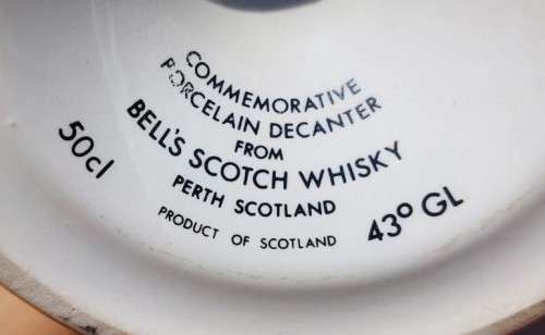 PRINCE WILLIAM OF WALES 1982 RARE LIMITED EDITION BELLS WHISKY WADE DECANTER - UNSEALED BUT FULL