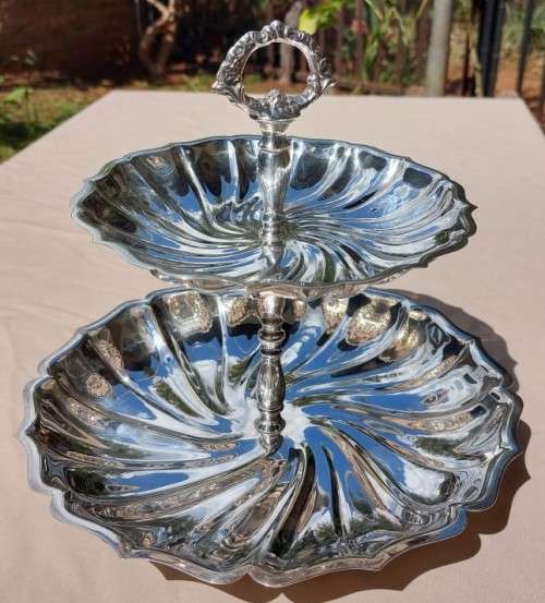 VINTAGE SOUTH AFRICAN MADE EM-ESS SP ON B (Silver Plated on Brass) TWO-TIER SWEETS TRAY WITH HANDLE