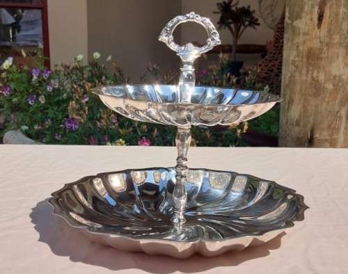 VINTAGE SOUTH AFRICAN MADE EM-ESS SP ON B (Silver Plated on Brass) TWO-TIER SWEETS TRAY WITH HANDLE