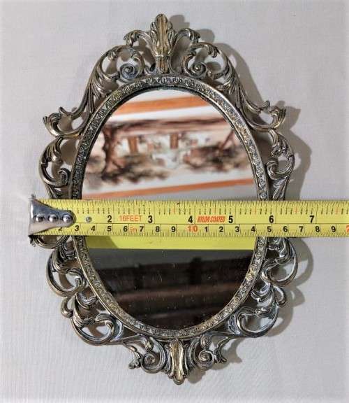 ITALIAN MADE VINTAGE OVAL BRASS MIRROR FRAME