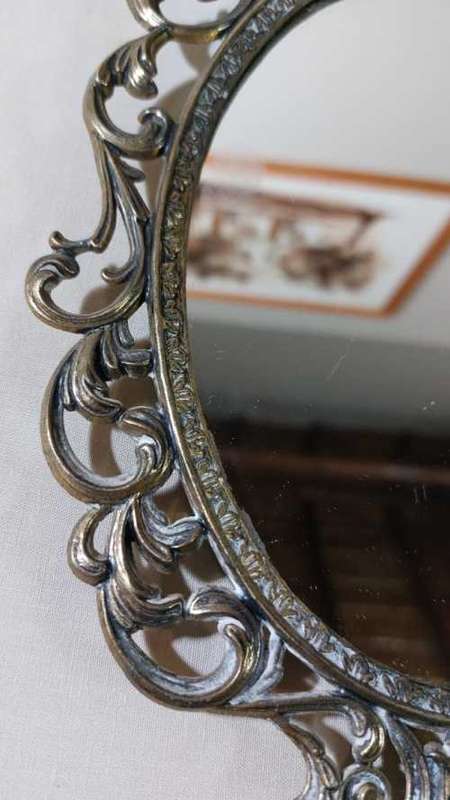 ITALIAN MADE VINTAGE OVAL BRASS MIRROR FRAME