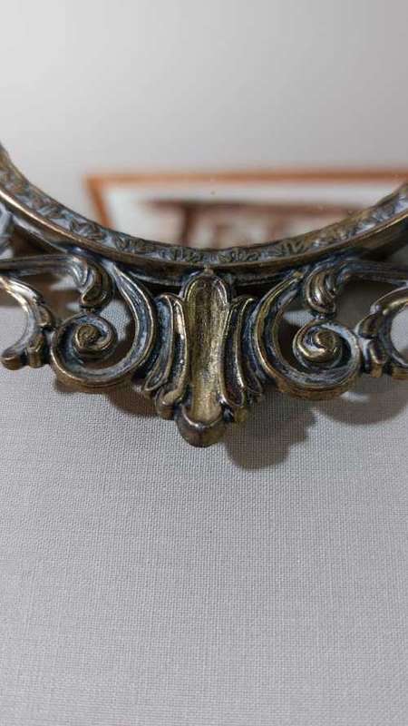 ITALIAN MADE VINTAGE OVAL BRASS MIRROR FRAME