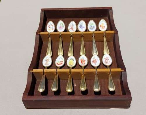 JAPAN 24KT GOLD PLATED SET OF 12 COFFEE SPOONS WITH ENAMEL PAINTED SOUTH AFRICAN FLOWERS
