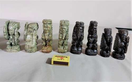 WONDERFUL SET OF 32 AFRICAN RHODESIAN SOAPSTONE CHESS PIECES  HANDCARVED AND RARE - KING 15CM HIGH!