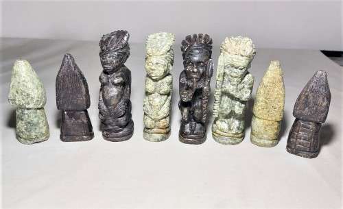 WONDERFUL SET OF 32 AFRICAN RHODESIAN SOAPSTONE CHESS PIECES  HANDCARVED AND RARE - KING 15CM HIGH!