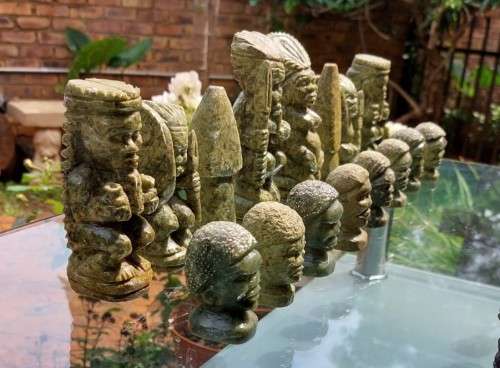 WONDERFUL SET OF 32 AFRICAN RHODESIAN SOAPSTONE CHESS PIECES  HANDCARVED AND RARE - KING 15CM HIGH!
