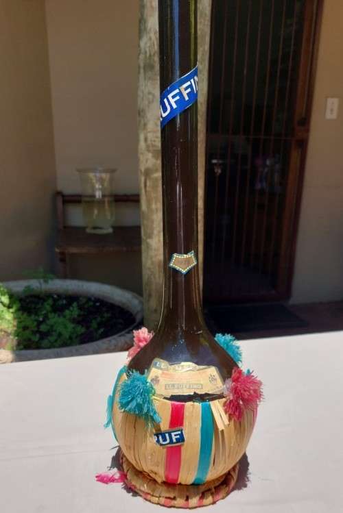 ULTRA RARE 1,2M HIGH! VINTAGE 1972 IL RUFFINI CHIANTI ITALY WINE BOTTLE (FULL!) WITH RATTAN WRAP