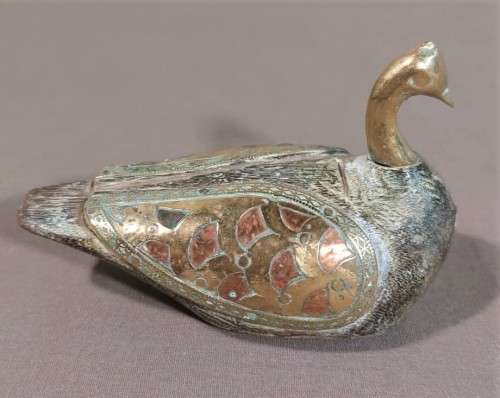 VINTAGE PAIR OF HANDCRAFTED WOODEN DUCKS WITH BRASS NECK AND WINGS AND COPPER TRIM