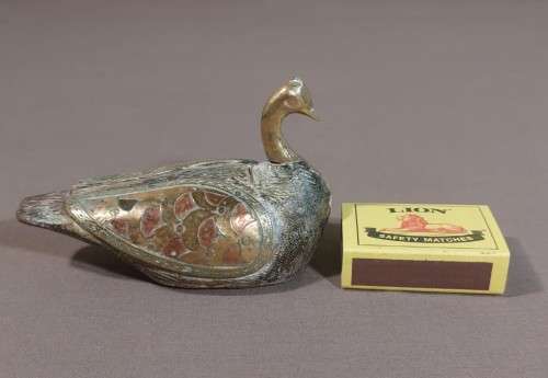 VINTAGE PAIR OF HANDCRAFTED WOODEN DUCKS WITH BRASS NECK AND WINGS AND COPPER TRIM