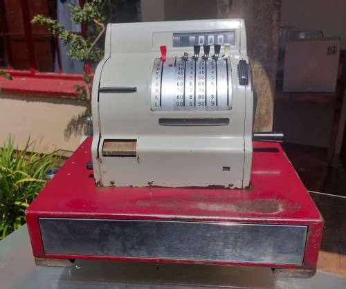 RARE HUGIN 1950S KASSAREGISTER SWEDEN MODEL KA 33 - STEEL 22,4KG 46CM WIDE  CRANK LEVER WORKING