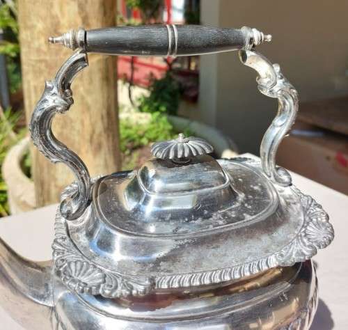 ANTIQUE EARLY 1900S HARRISON FISCHER SHEFFIELD ENGLAND SILVERPLATED TEAPOT ON STAND