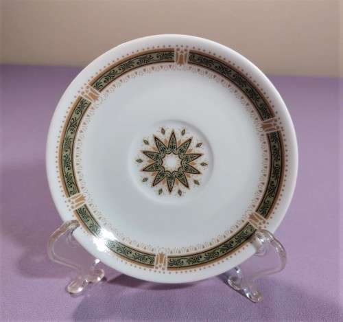 FOUR NORITAKE JAPAN 2057 RUSKIN PATTERN CUPS AND SAUCERS