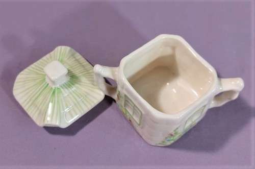 COUNTRY COTTAGE CERAMIC TEA SET: TEAPOT, SUGAR BOWL AND CREAMER