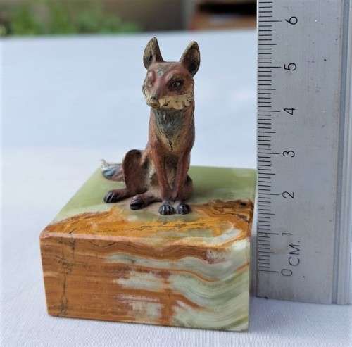 BRASS FOX HAND PAINTED ON UNIKITE GEMSTONE SLAB