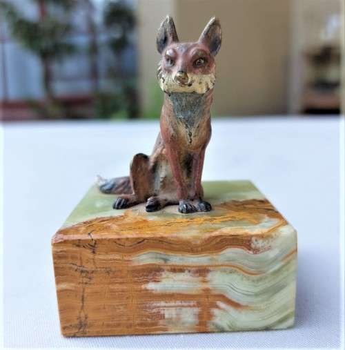 BRASS FOX HAND PAINTED ON UNIKITE GEMSTONE SLAB