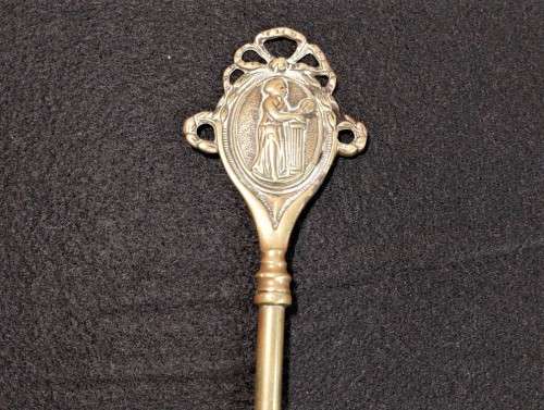 VINTAGE 48CM LONG! BRASS DEVILS FORK, TOASTING FORK, MARSHMELLOW FORK