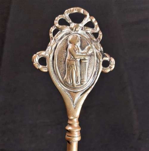 VINTAGE 48CM LONG! BRASS DEVILS FORK, TOASTING FORK, MARSHMELLOW FORK