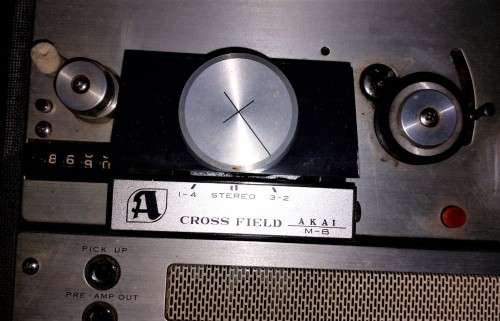 VINTAGE 1963 AKAI JAPAN M-8 REEL TO REEL TAPE RECORDER WORKING WITH A BUNCH (11KG) OF MAGNETIC TAPES