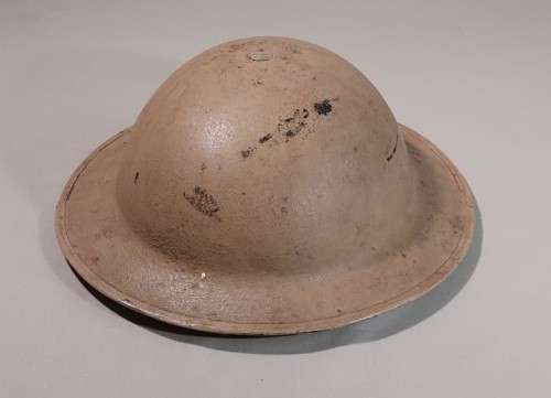 AN 1942 WWII BRODIE MKII SOUTH AFRICAN JAGER-RAND STEEL HELMET CAMOUFLAGED DESERT SAND COLOUR