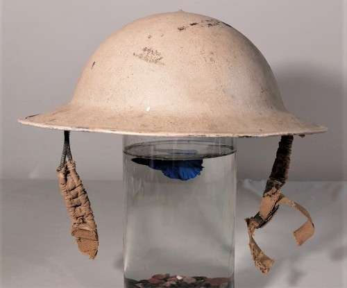 AN 1942 WWII BRODIE MKII SOUTH AFRICAN JAGER-RAND STEEL HELMET CAMOUFLAGED DESERT SAND COLOUR