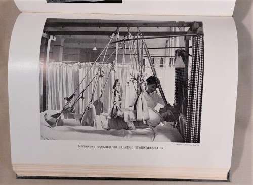 DIE AFRIKAANSE HUISDOKTER  3 BOEKDELE  UITGAWE 1965