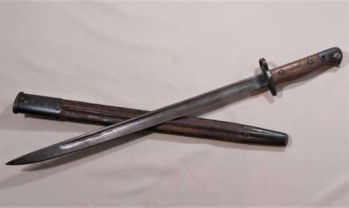 WW1 WILKINSON PALL MALL 1907 PATTERN BAYONET 55CM LONG LEATHER SCABBARD WARTIME PRODUCTION DATE 1915