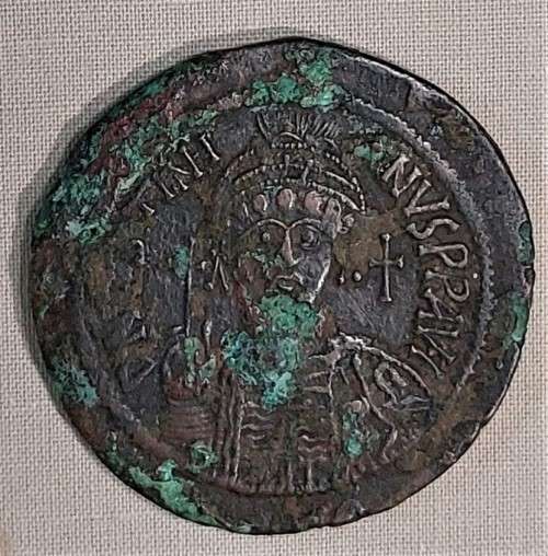 BRONZE FOLLIS OF JUSTINIAN 1 THE GREAT (EMPEROR 527-465 AD) LARGE EARLY YEAR 15 (542AD) BYZANTINE