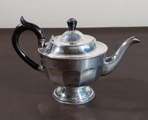 ELEGANT 1940S HECWORTH AUSTRALIA SILVERPLATED ON COPPER COFFEE POT, TEA POT AND WATER JUG